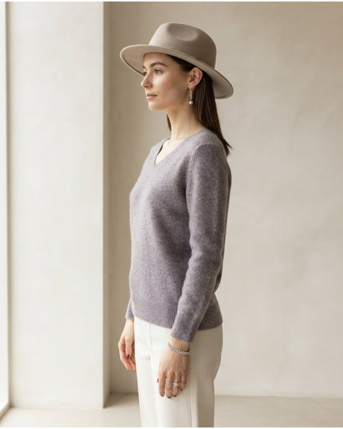 Amelia | Effortless Knit Sweater for Autumn/Winter - Side View