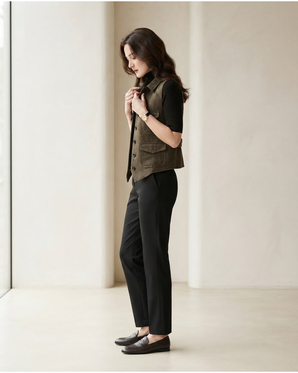 Charlotte | Refined Utility Vest for Autumn/Winter - Side View