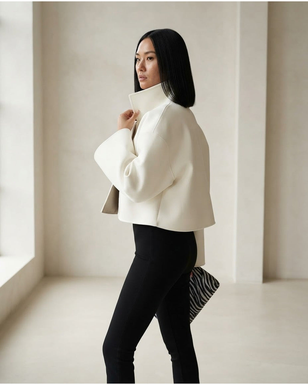 Ella | Elegant Jacket for Autumn/Winter - Side View