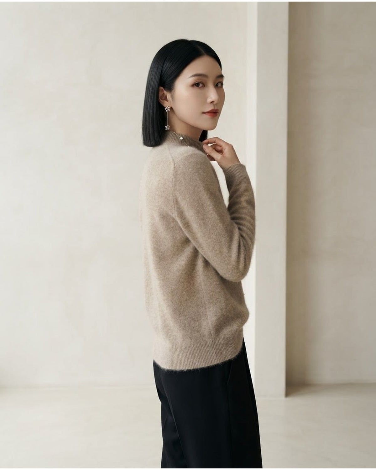 Ella | Elegant Mock Neck Sweater for Autumn/Winter - Side View