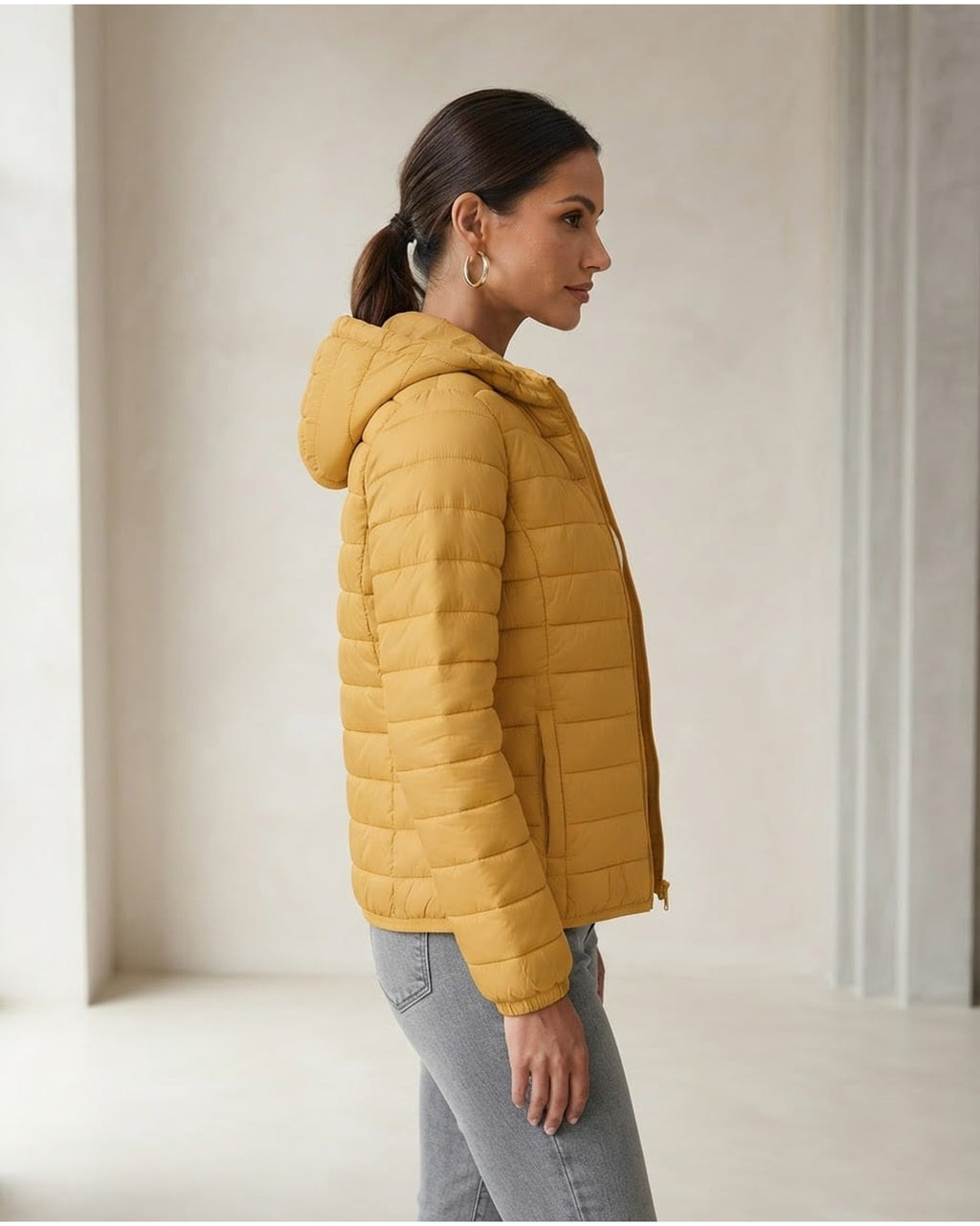 Freya | Refined Puffer Jacket for Autumn/Winter - Side View