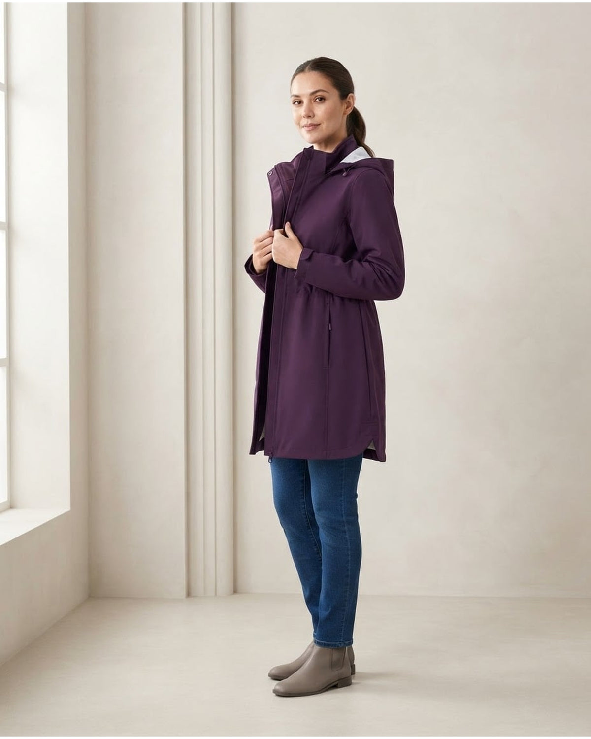 Freya | Sophisticated Hooded Jacket for Autumn/Winter - Front View