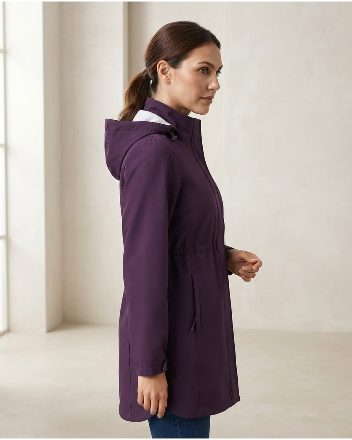 Freya | Sophisticated Hooded Jacket for Autumn/Winter - Side View