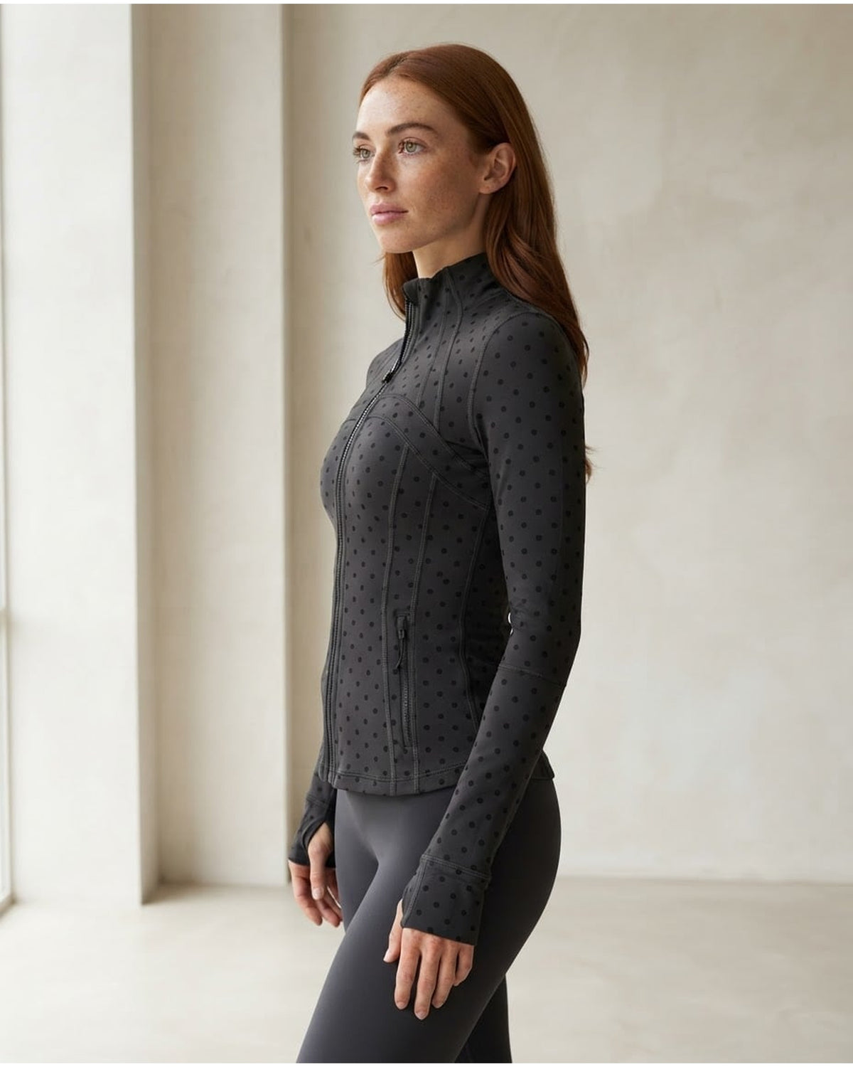 Isla | Refined Athletic Jacket for Autumn - Side View