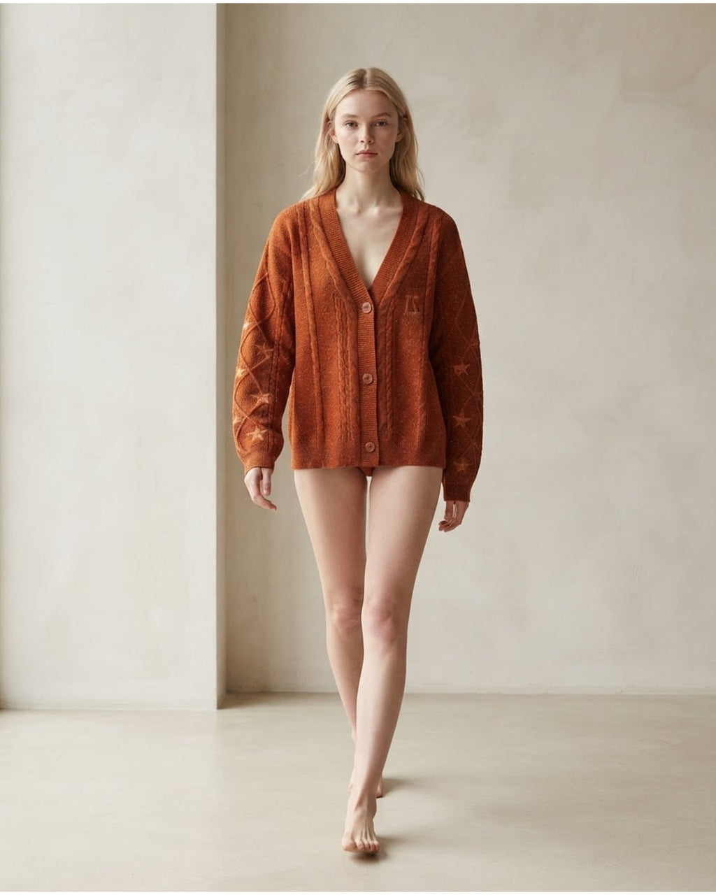 Lily | Elegant Cable-Knit Cardigan for Autumn/Winter - Front View