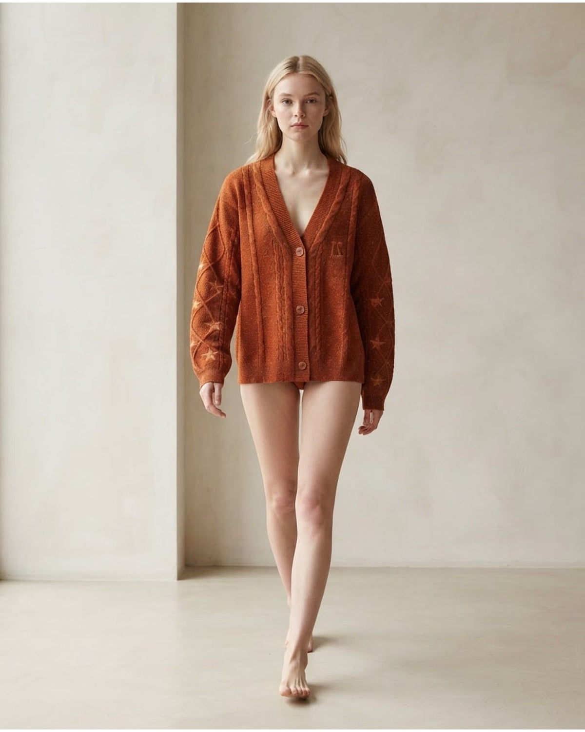 Lily | Elegant Cable-Knit Cardigan for Autumn/Winter - Front View