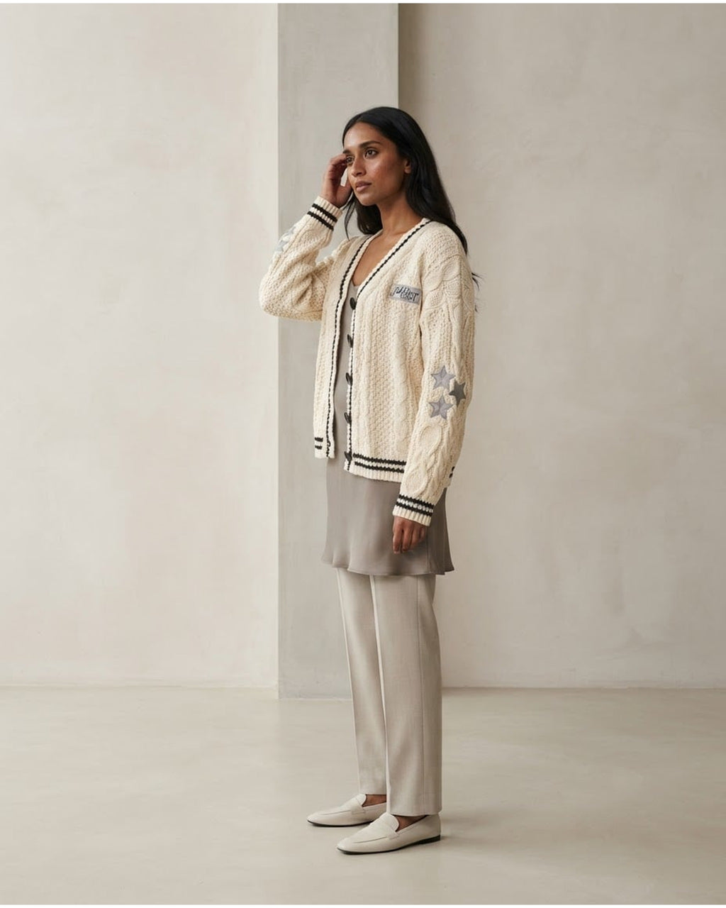 Maya | Elegant Cardigan for Autumn/Winter - Side View