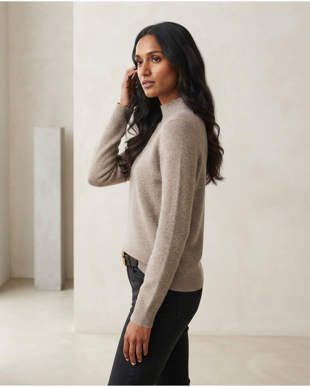Maya | Timeless Knit Sweater for Autumn/Winter - Side View