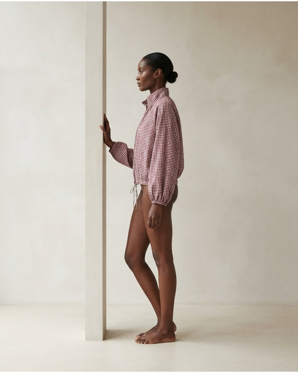 Naomi | Elegant Cropped Jacket for Autumn - Side View