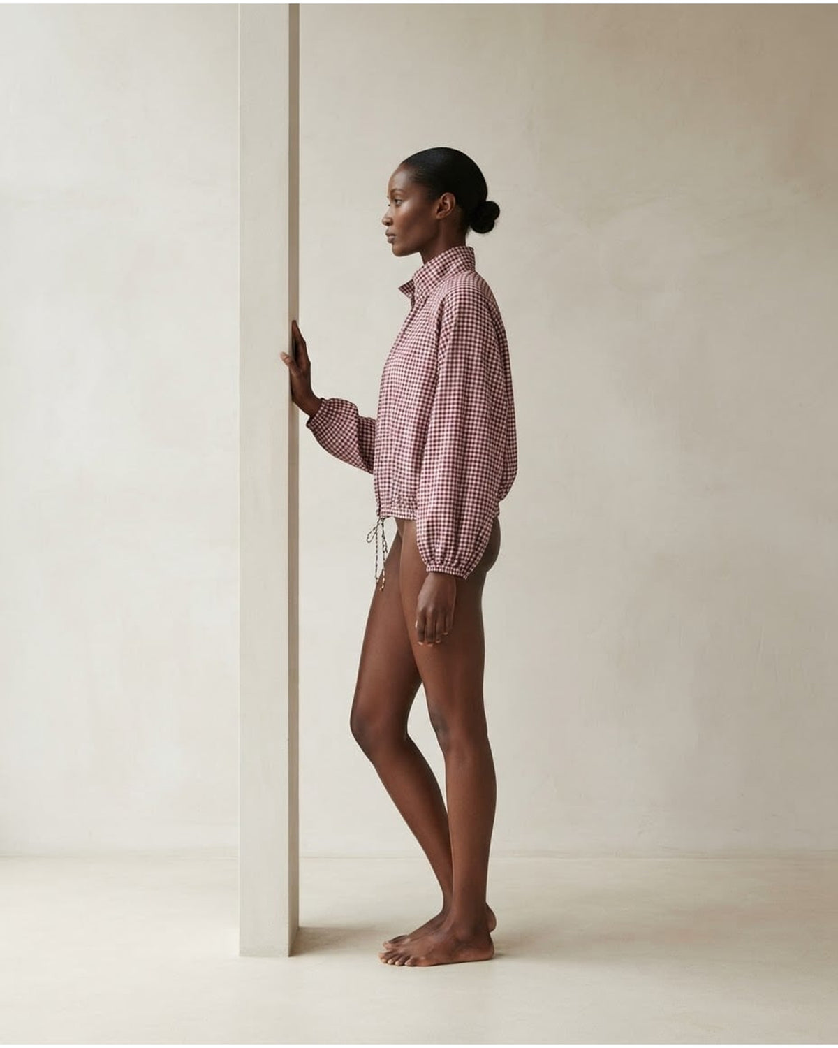 Naomi | Elegant Cropped Jacket for Autumn - Side View