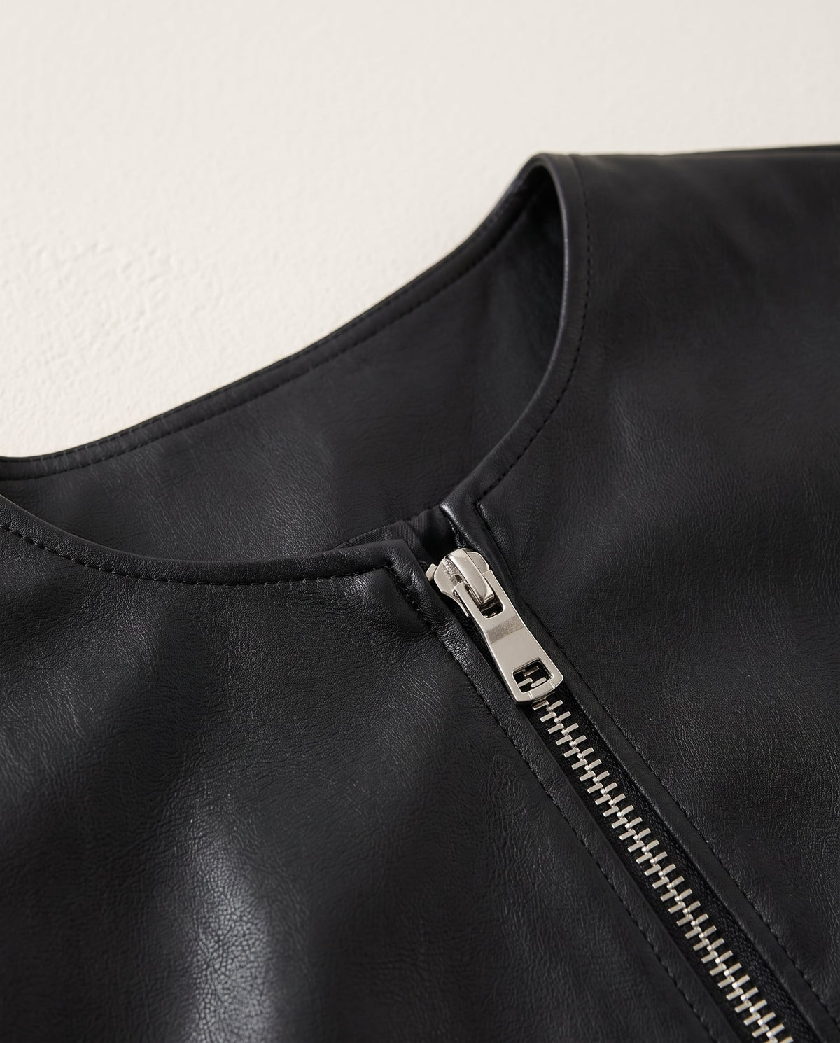 Naomi | Sophisticated Cropped Faux Leather Jacket - detail close-up
