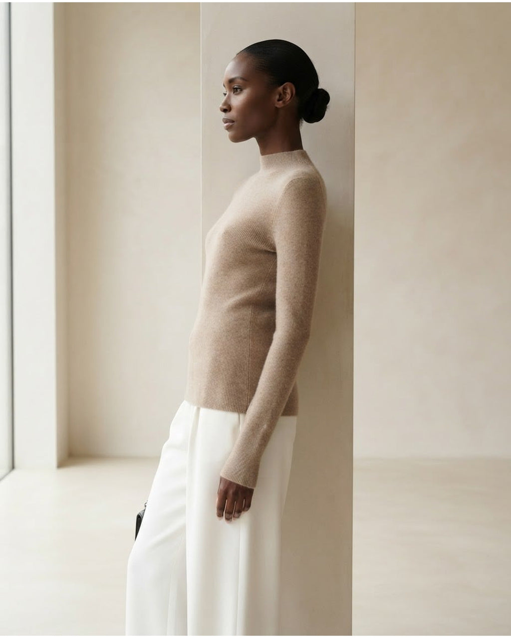 Naomi | Timeless Ribbed Knit Sweater for Autumn/Winter - Side View