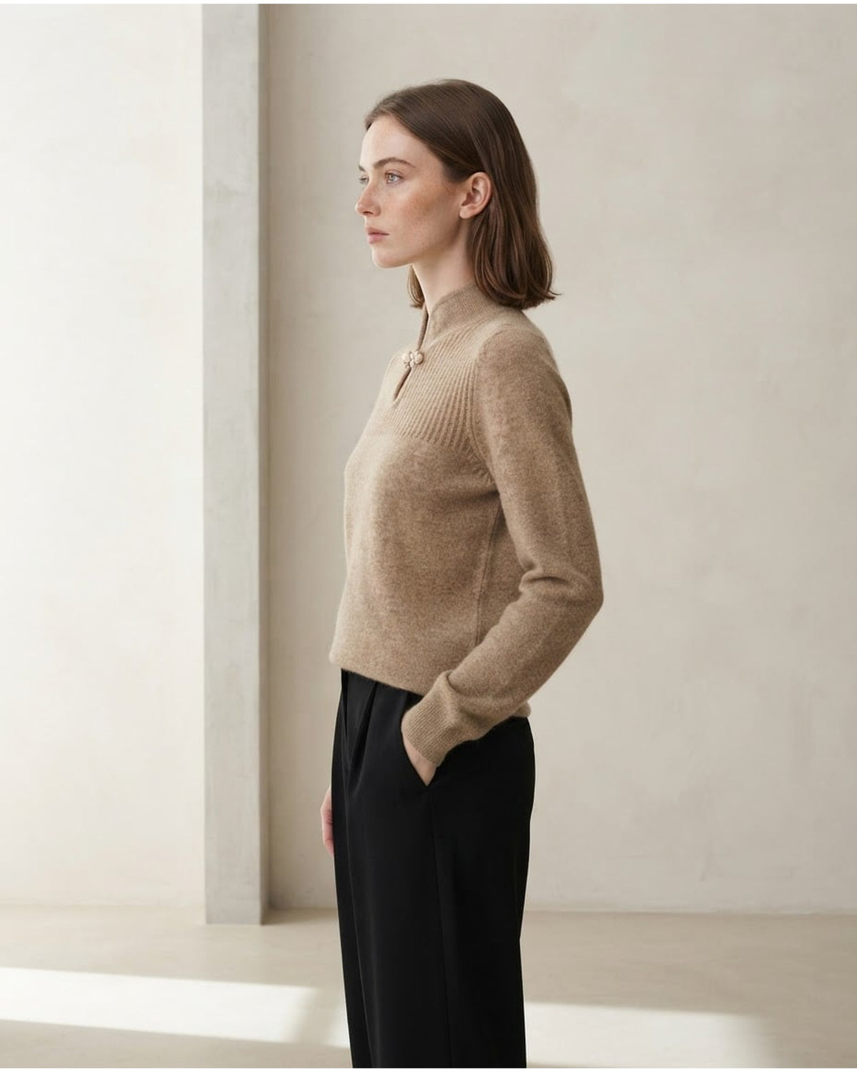 Sophie | Elegant Knit Sweater for Autumn/Winter - Side View