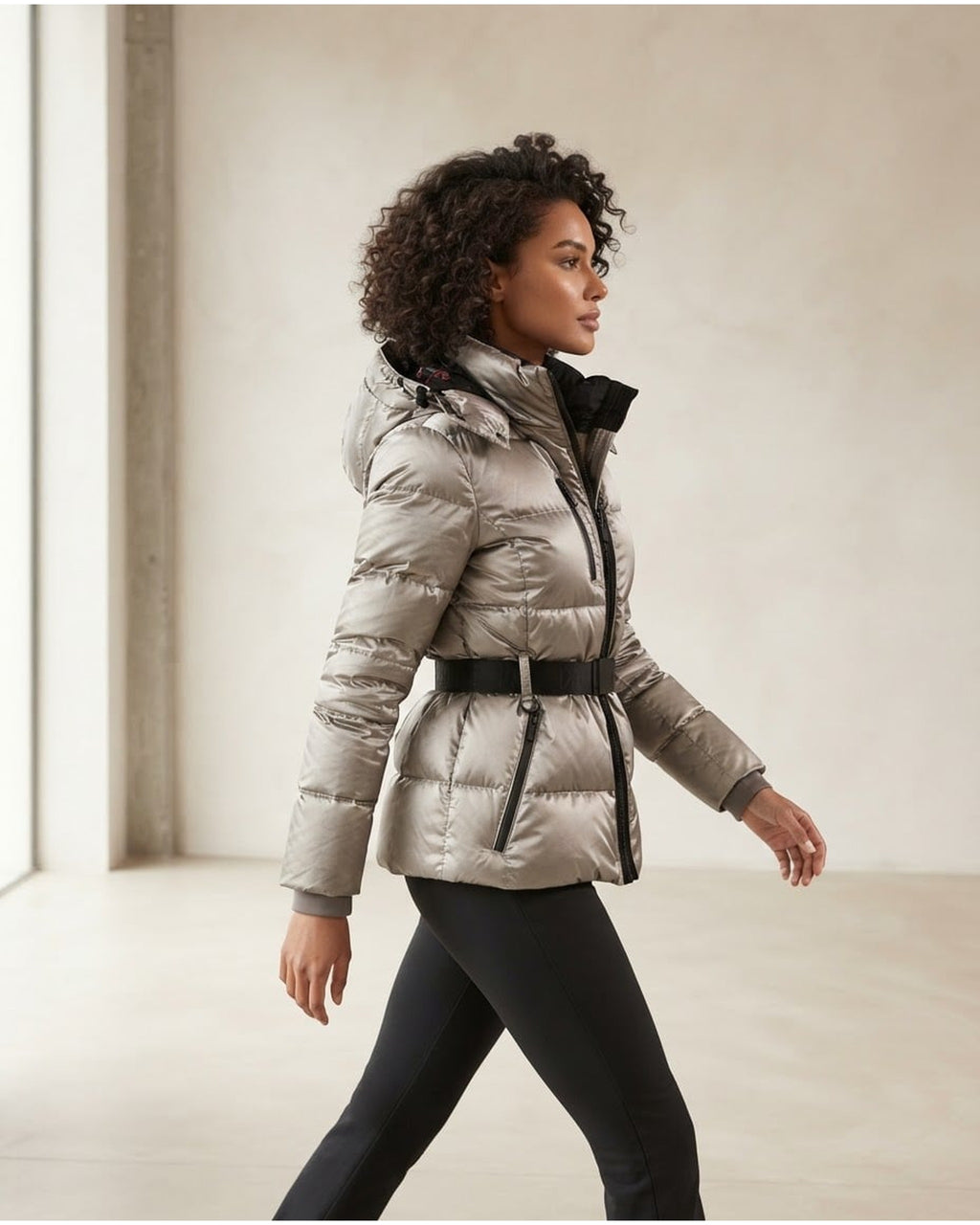 Zara | Elegant Puffer Jacket for Winter - Side View