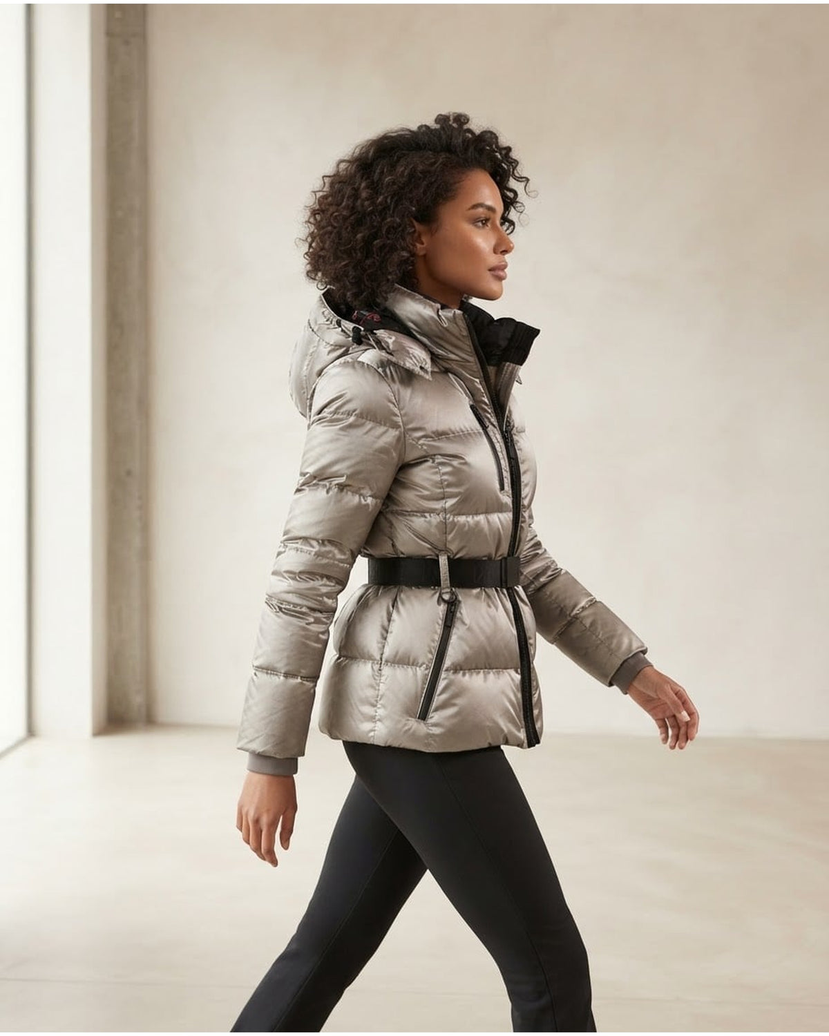 Zara | Elegant Puffer Jacket for Winter - Side View