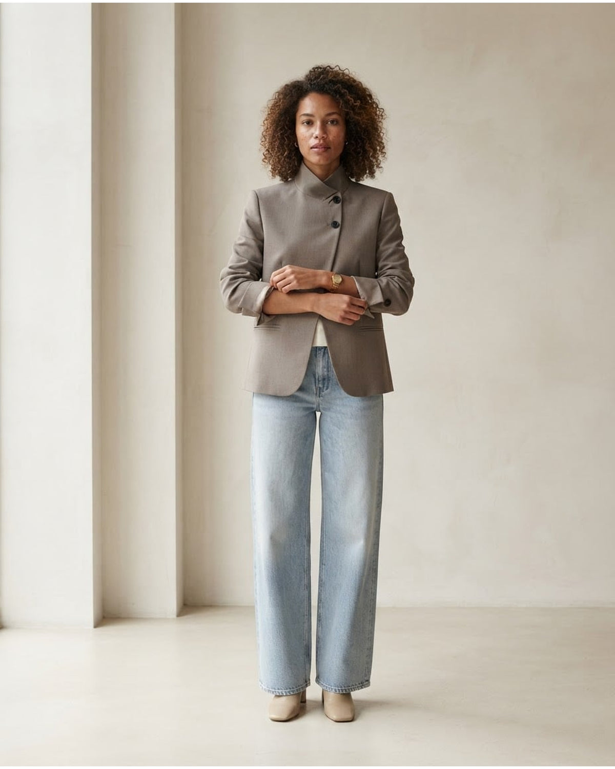 Zara | Sophisticated Blazer for Autumn/Winter - Front View